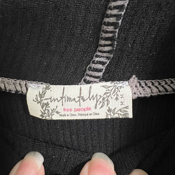 Free People Hi Hon Layering Top size Medium black - Picture 7 of 8